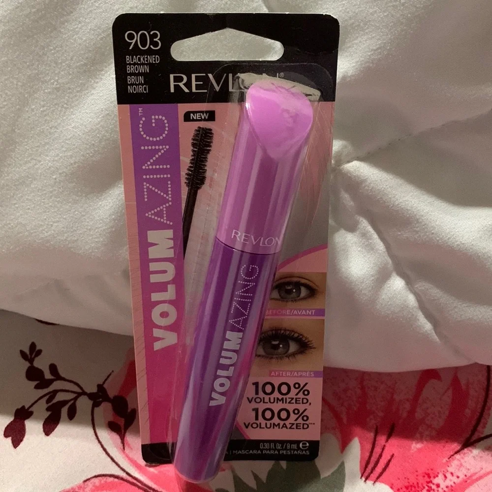 NEW Revlon Volumazing Mascara volume Is In 903 Blackened Brown 0.30 oz - Picture 3 of 3